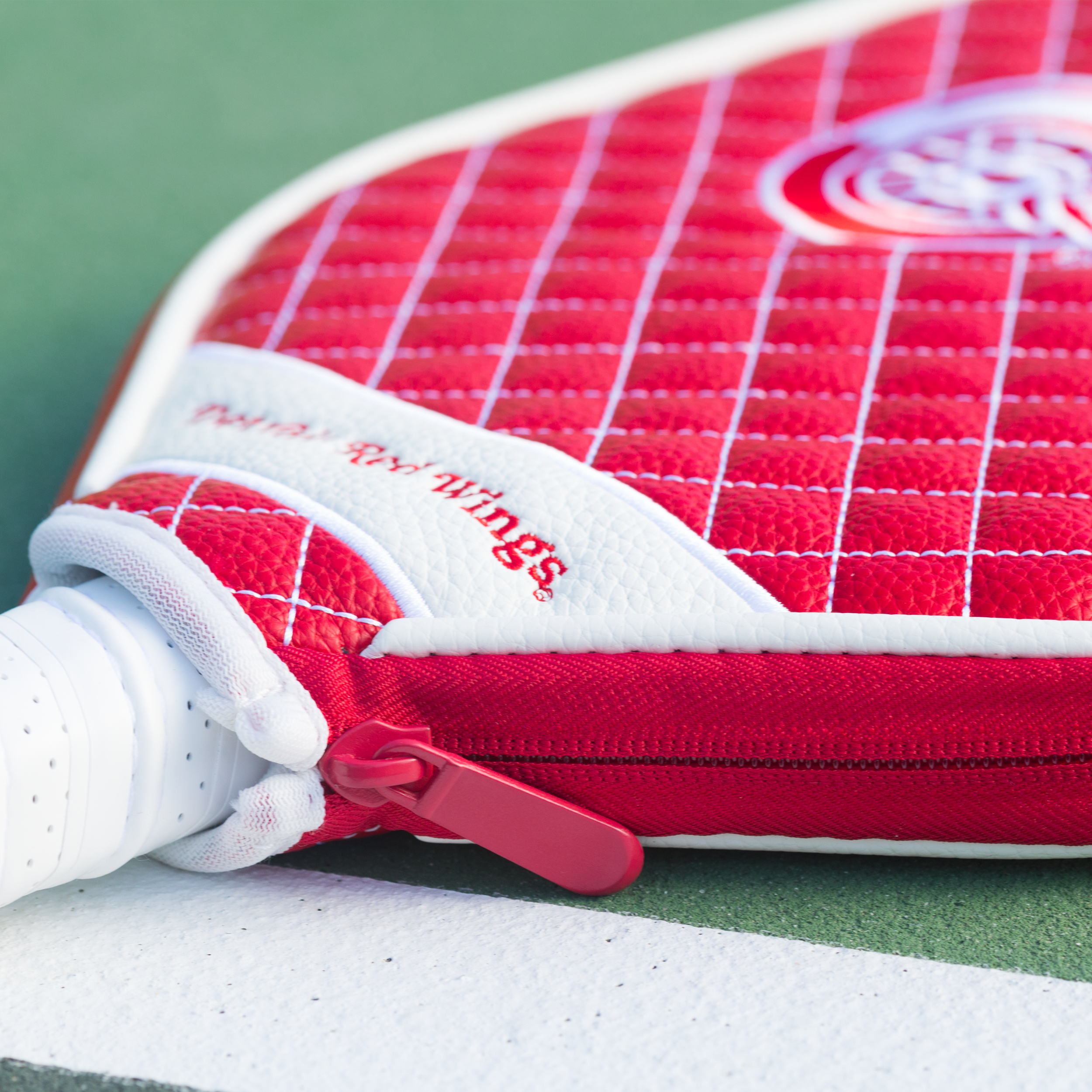 Detroit Red Wings Quilted Pickleball Paddle Cover (Red)