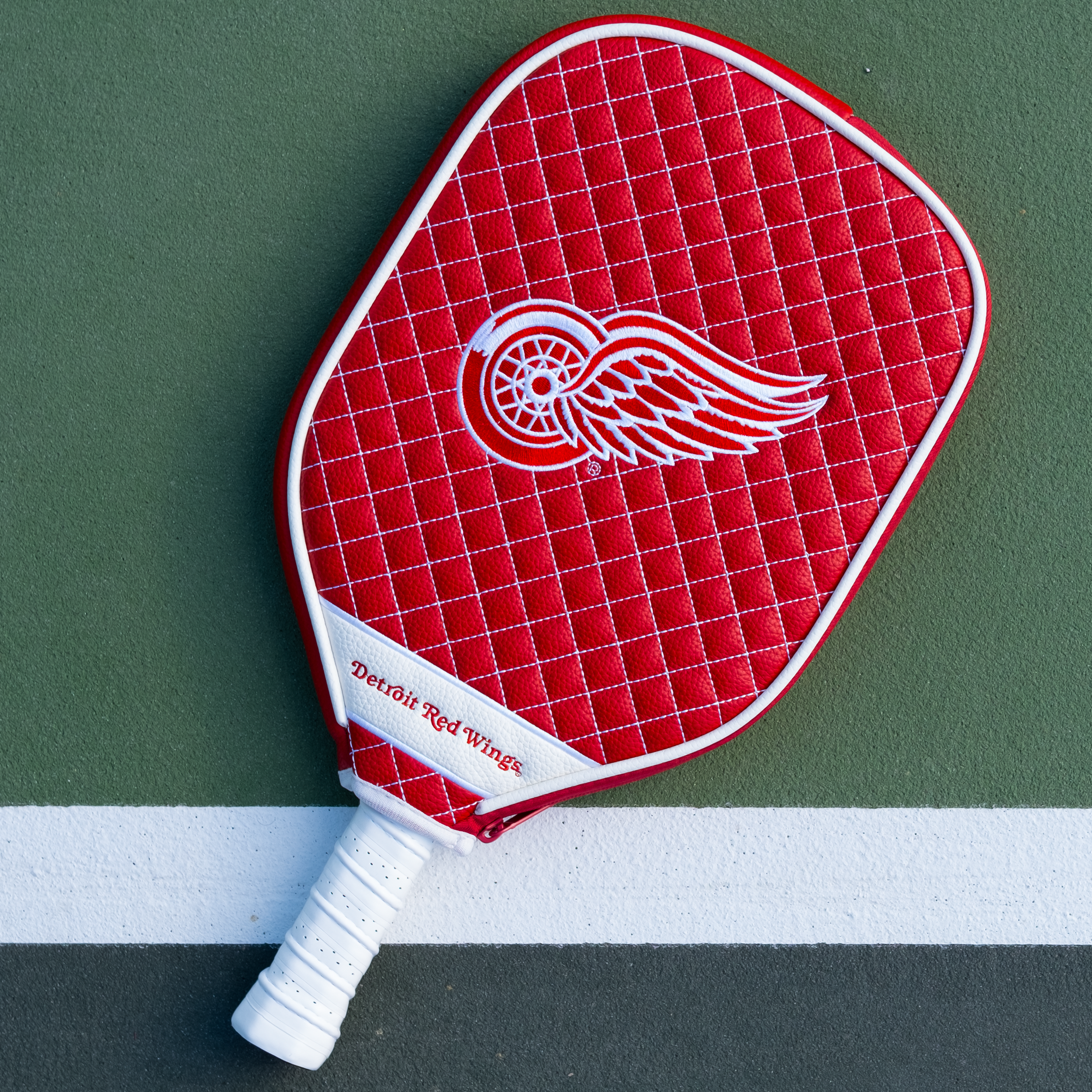 Detroit Red Wings Quilted Pickleball Paddle Cover (Red)