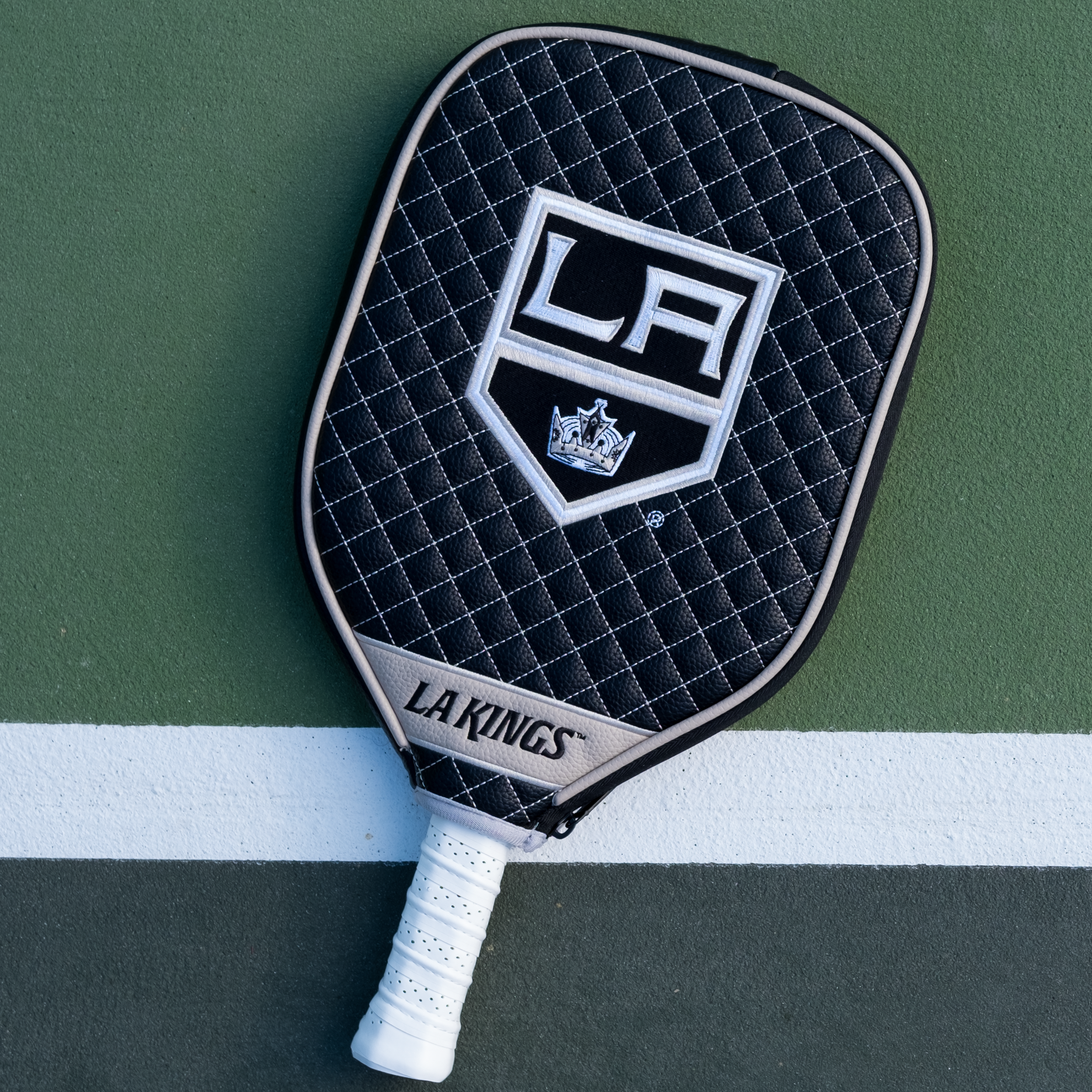 Los Angeles Kings Quilted Pickleball Paddle Cover (Black)