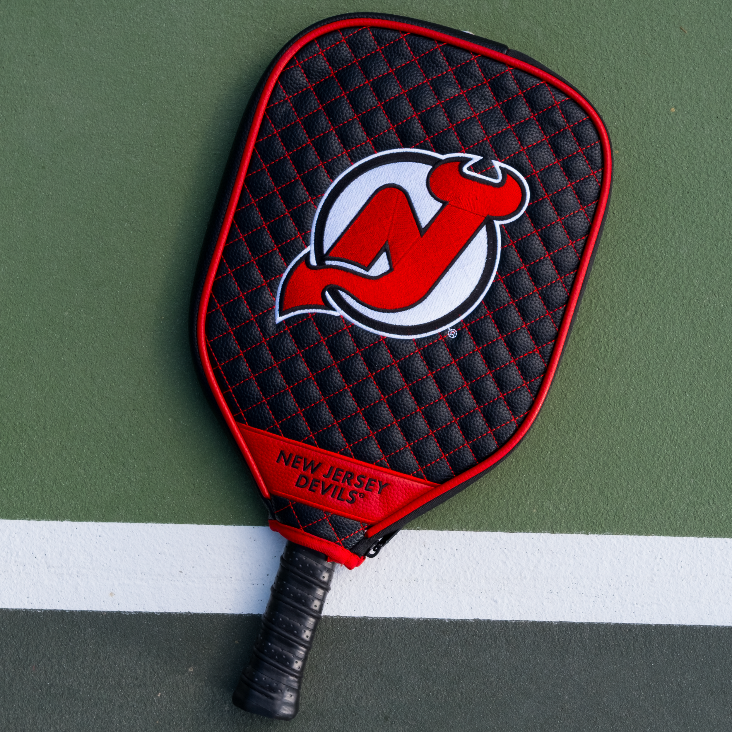 New Jersey Devils Quilted Pickleball Paddle Cover (Black)