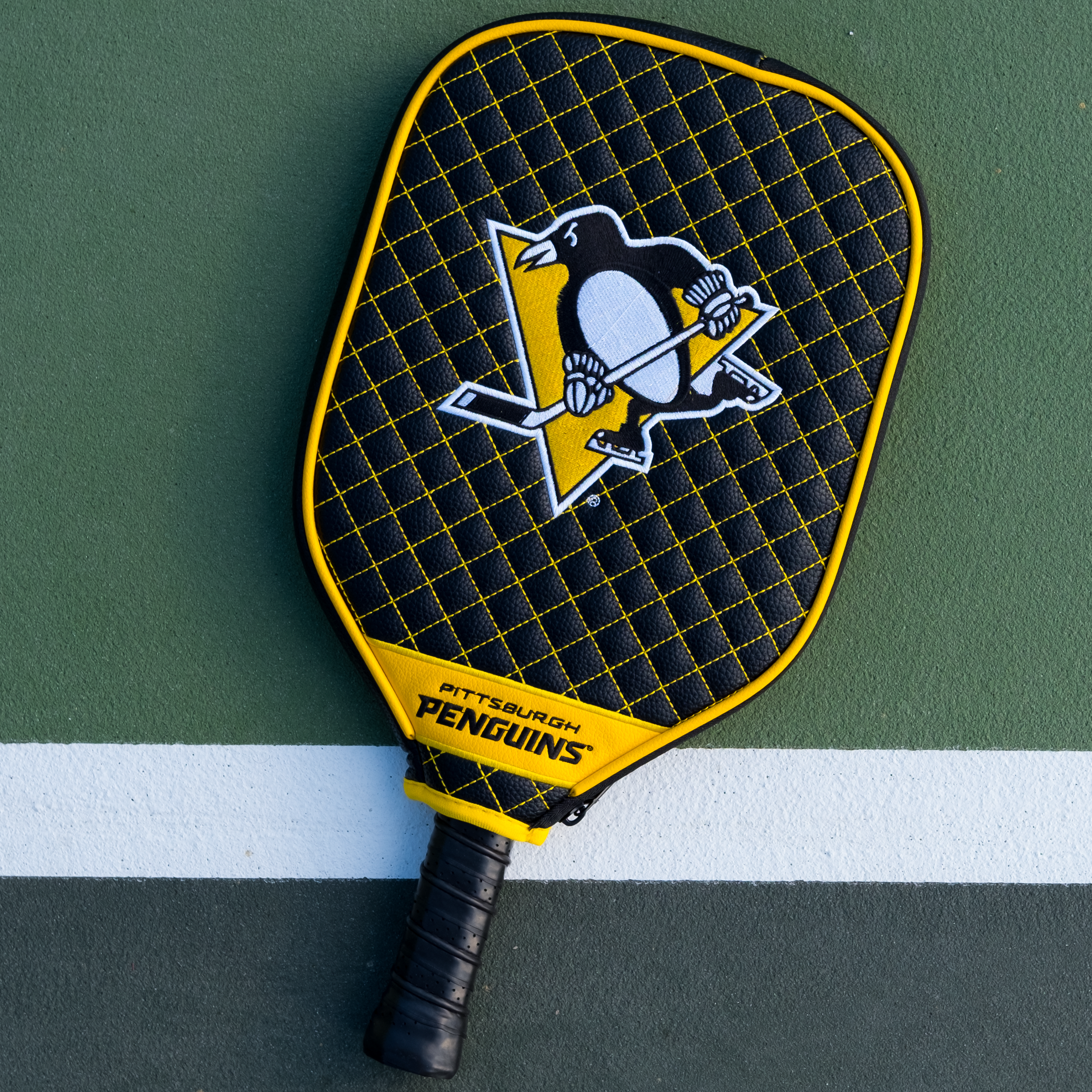 Pittsburgh Penguins Quilted Pickleball Paddle Cover (Black)