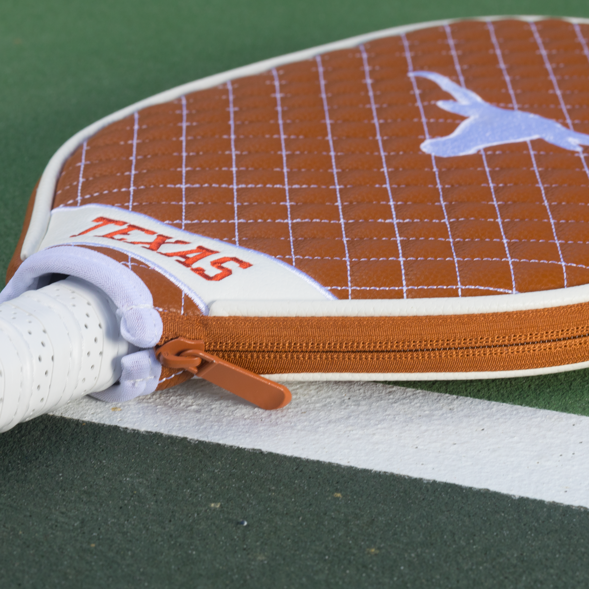 Texas Longhorns Quilted Pickleball Paddle Cover (Dark Orange)