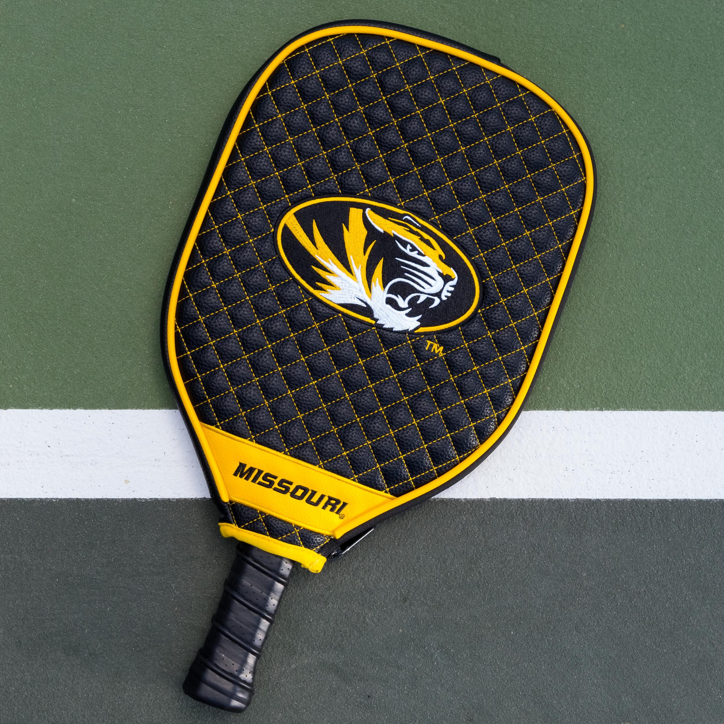 Missouri Tigers Quilted Pickleball Paddle Cover (Black)