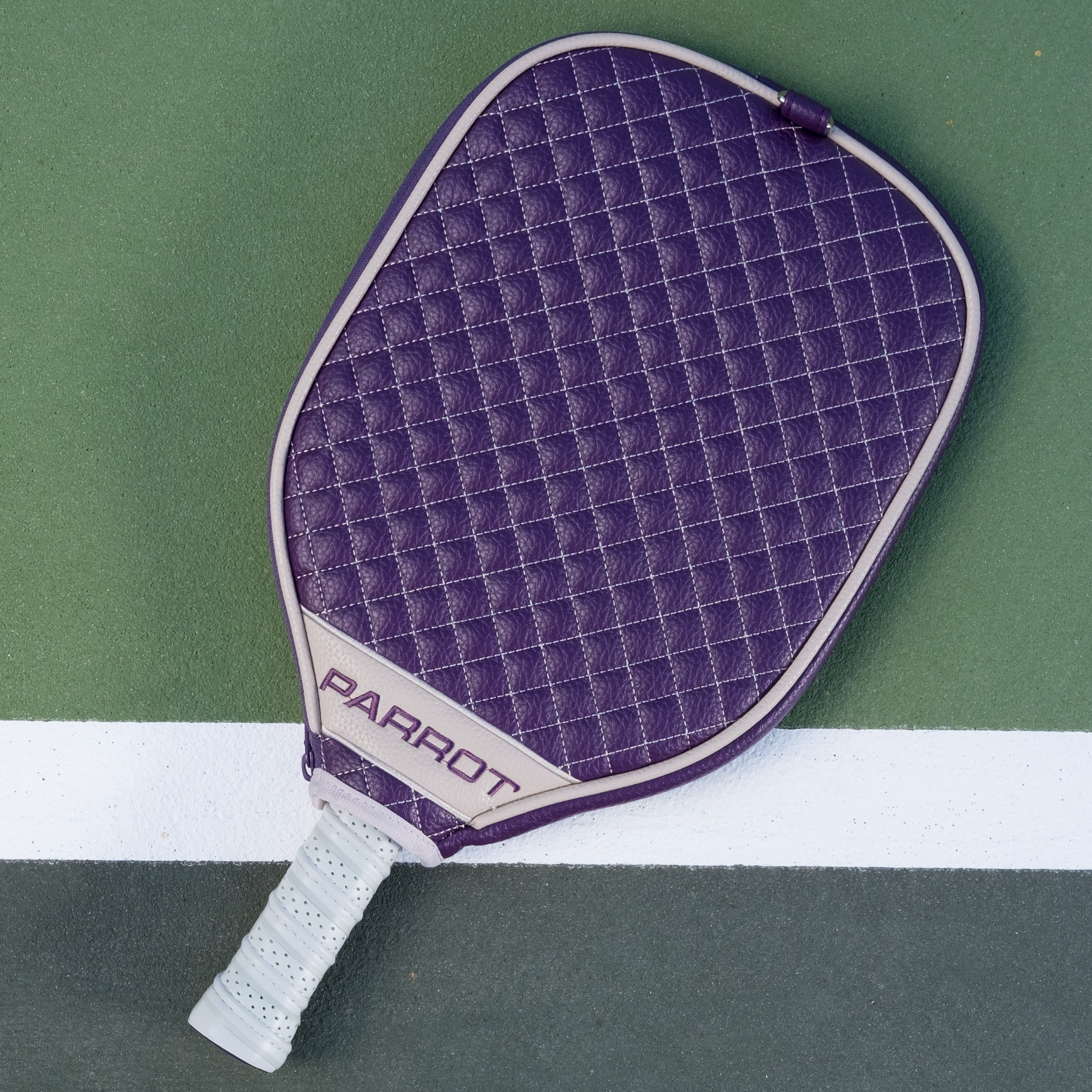 Washington Huskies Quilted Pickleball Paddle Cover (Purple)