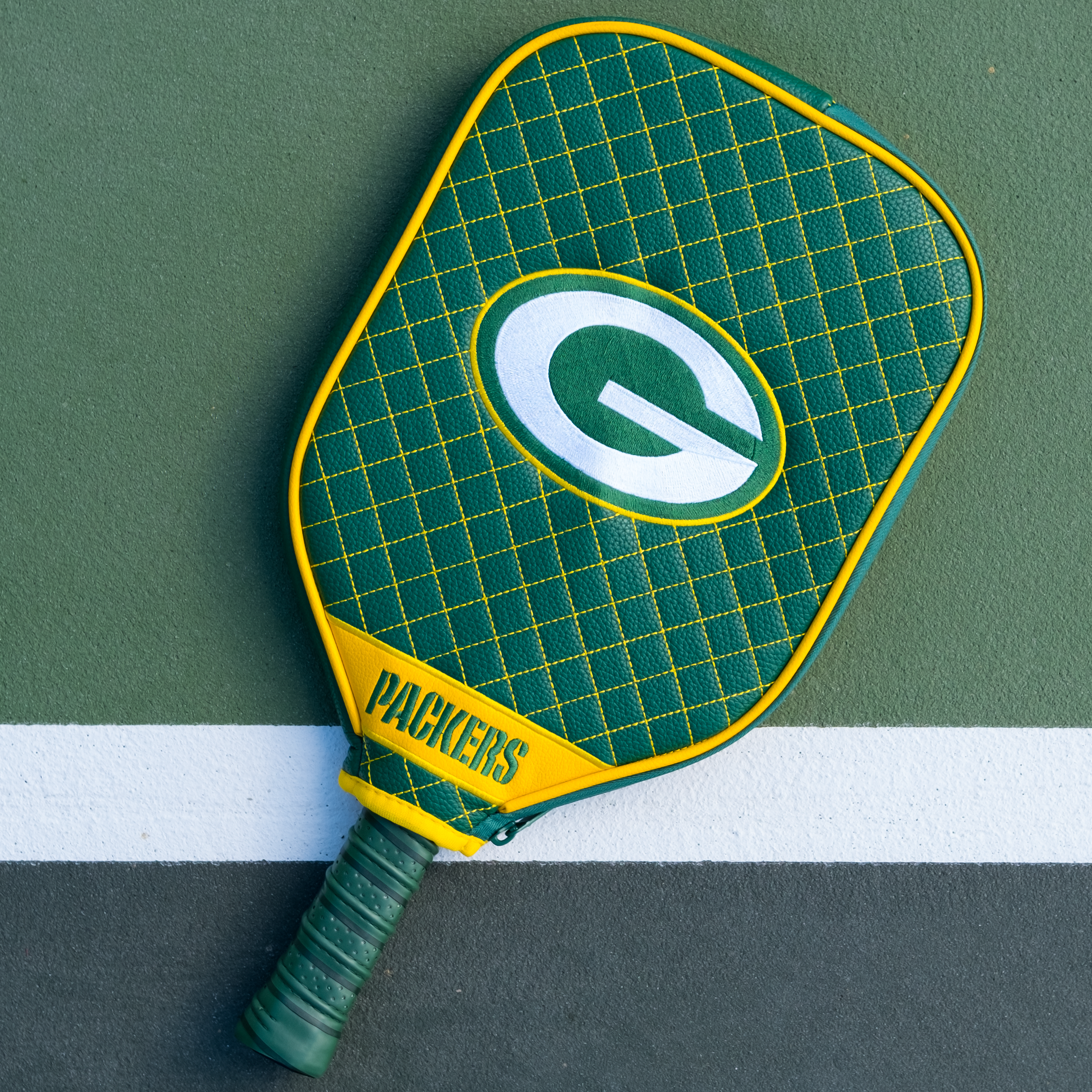 Green Bay Packers Quilted Pickleball Paddle Cover (Dark Green)