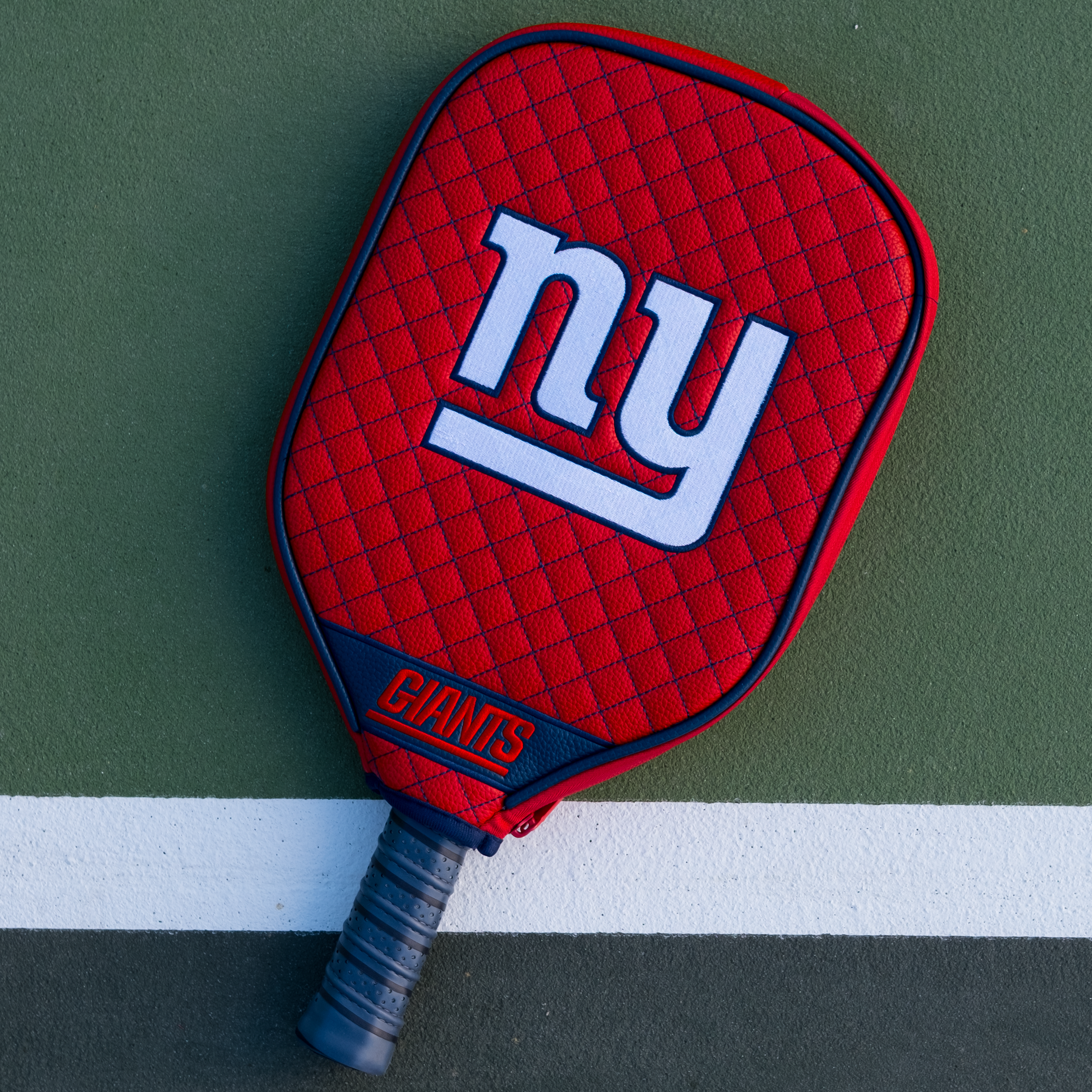 New York Giants Quilted Pickleball Paddle Cover (Red)