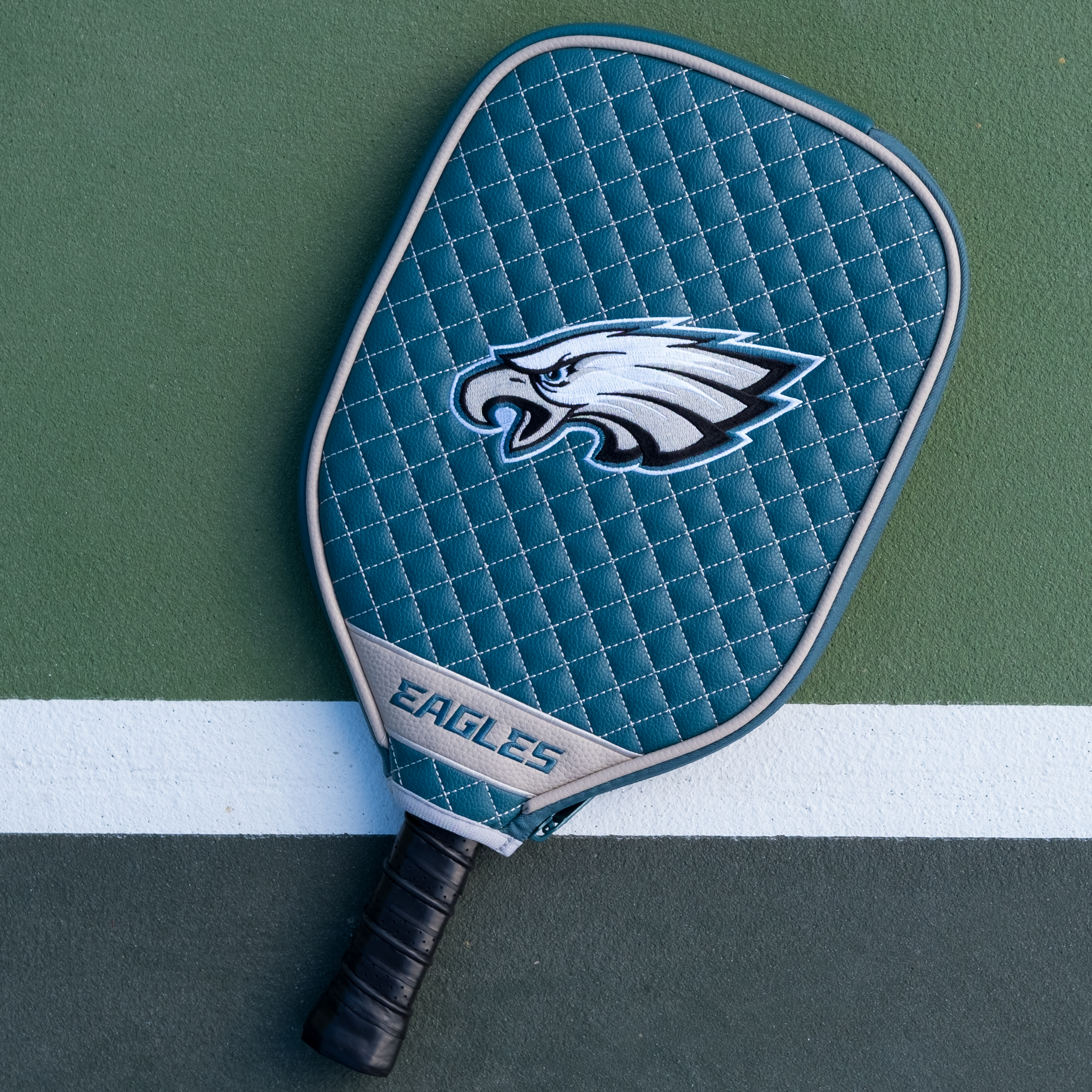 Philadelphia Ealges Quilted Pickleball Paddle Cover (Teal)