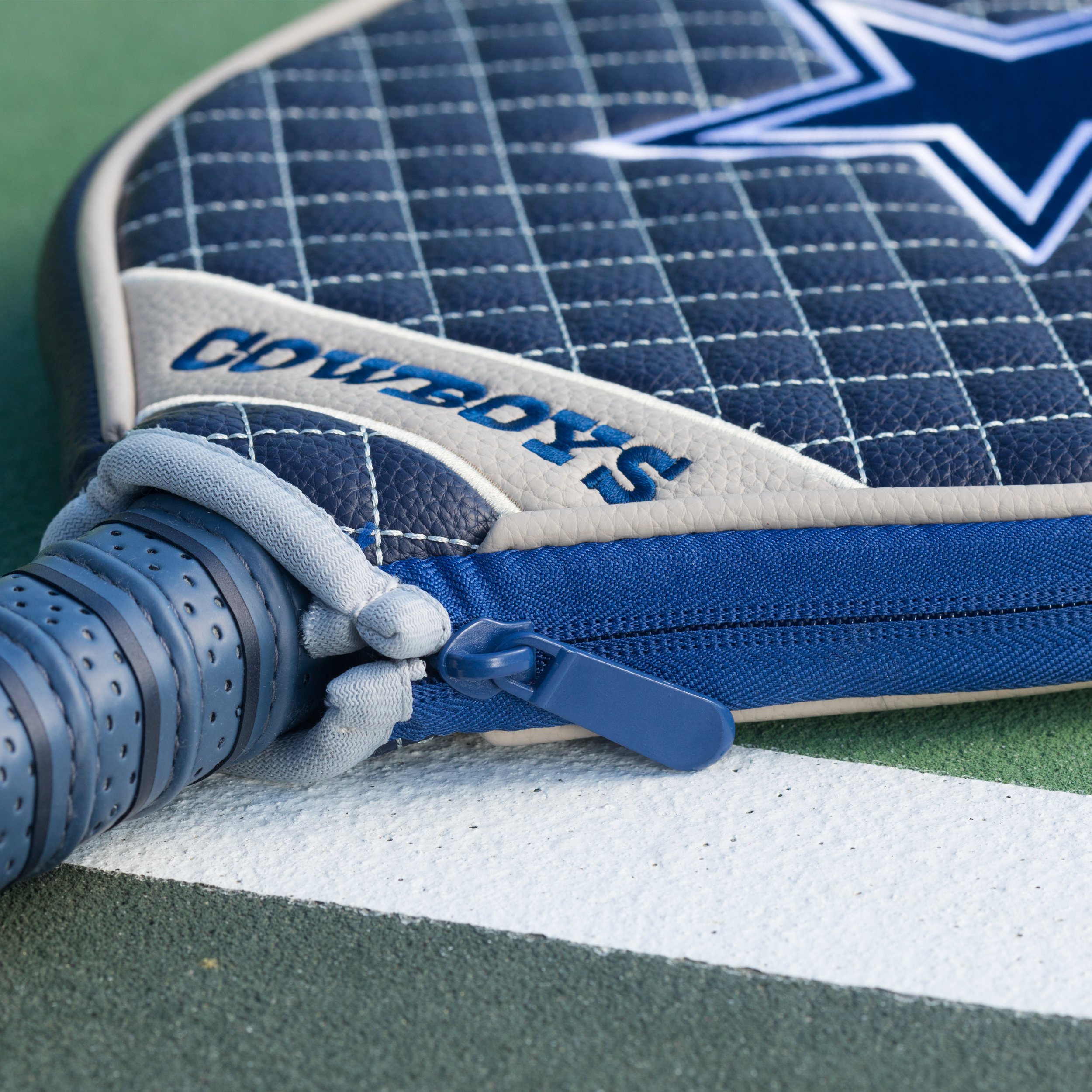 Dallas Cowboys Quilted Pickleball Paddle Cover (Navy)