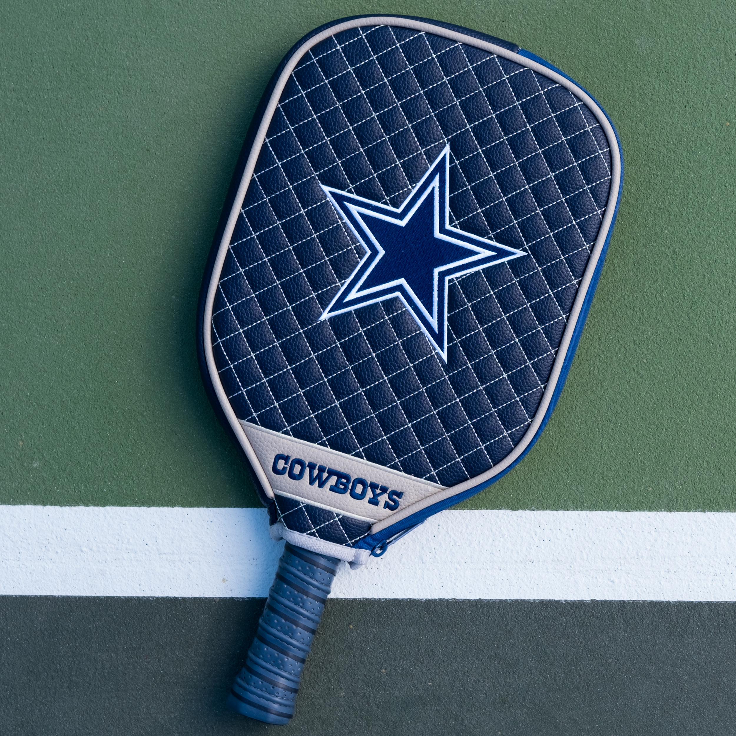 Dallas Cowboys Quilted Pickleball Paddle Cover (Navy)