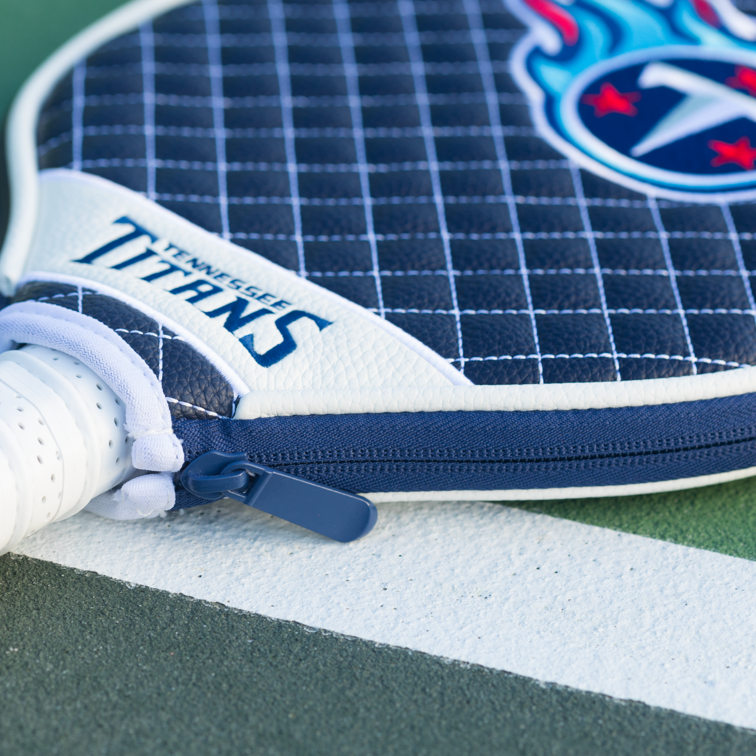 Tennessee Titans Quilted Pickleball Paddle Cover (Navy)