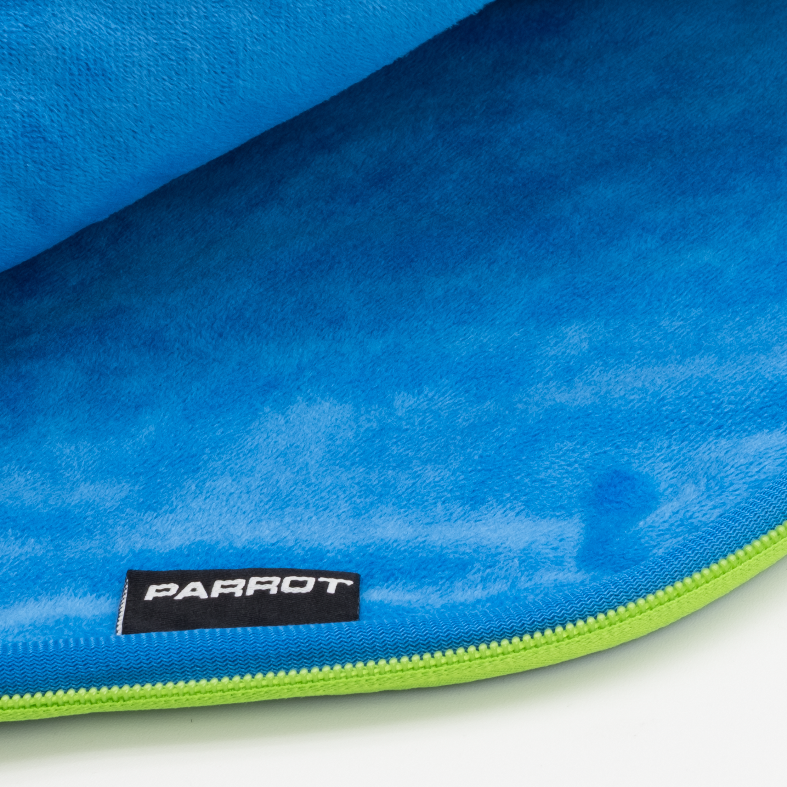 Parrot Paddles Quilted Pickleball Paddle Cover (Blue)